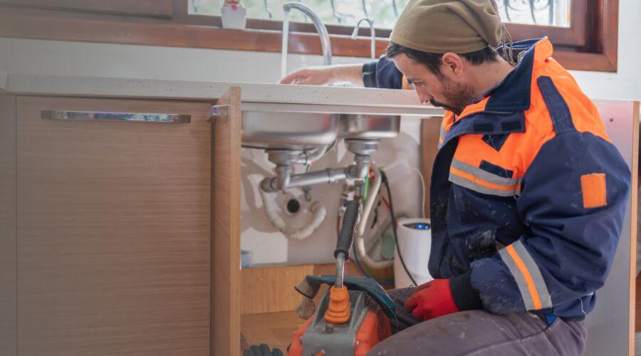 Expert burst pipe repair services in Belle Plaine, KS